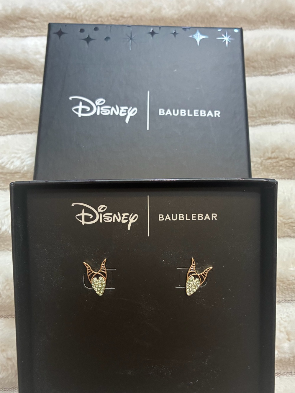 NIB Disney x BaubleBar Maleficent Stud Earrings 🖤✨